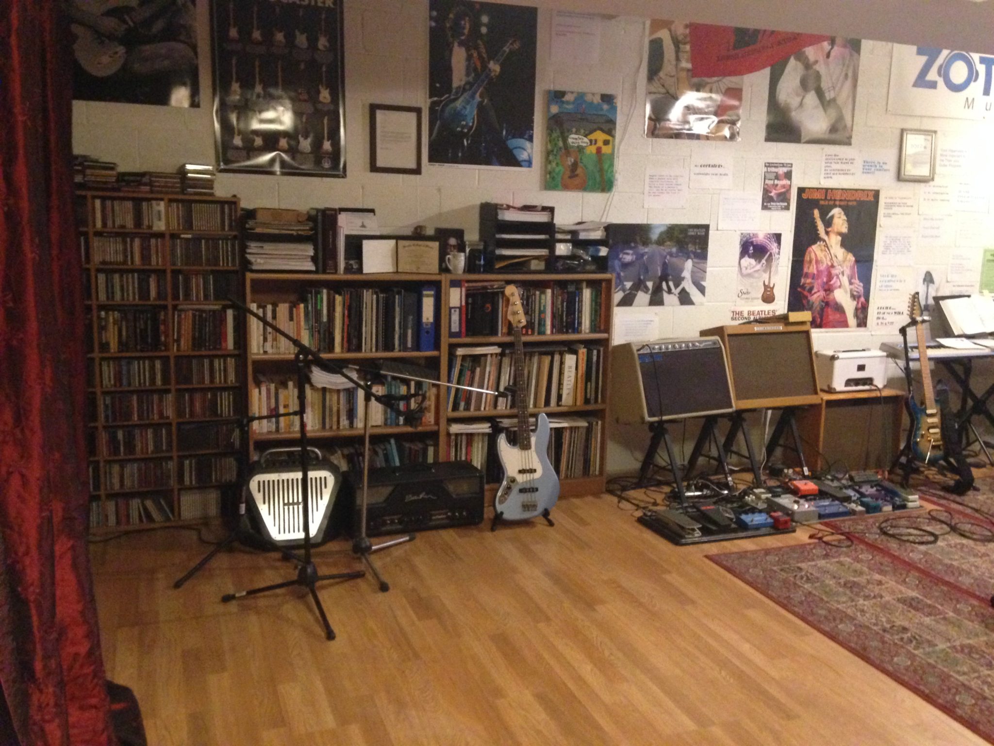 The ZOT Zin Music guitar lessons studio