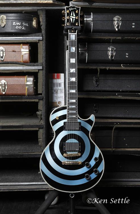 A Les Paul with Zakk Wylde's concentric circles, but in blue and black