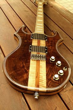 Looks like an Alembic guitar